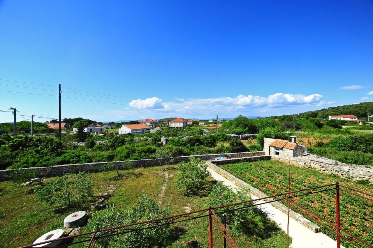 Apartments With A Parking Space Gornje Selo, Solta - 15545 Grohote Екстериор снимка