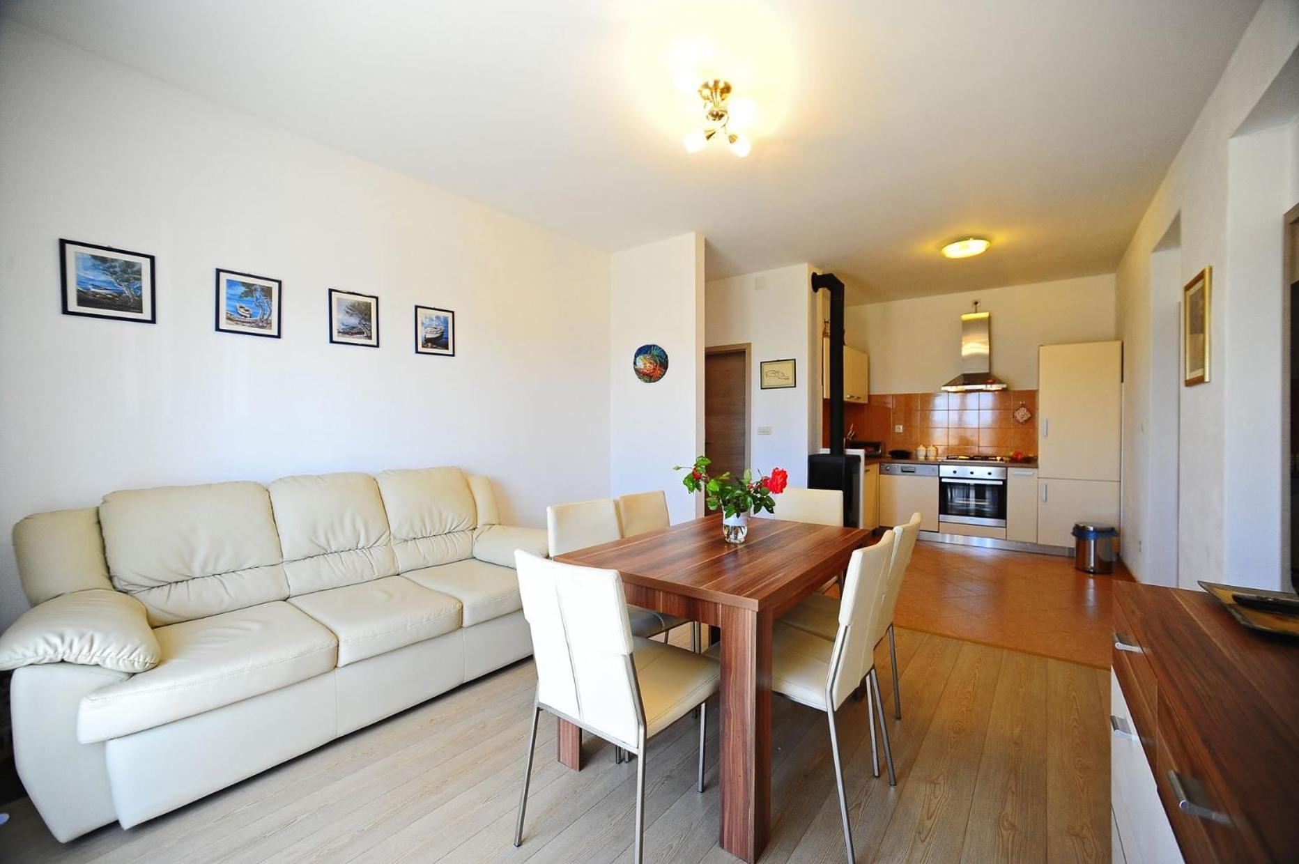 Apartments With A Parking Space Gornje Selo, Solta - 15545 Grohote Стая снимка